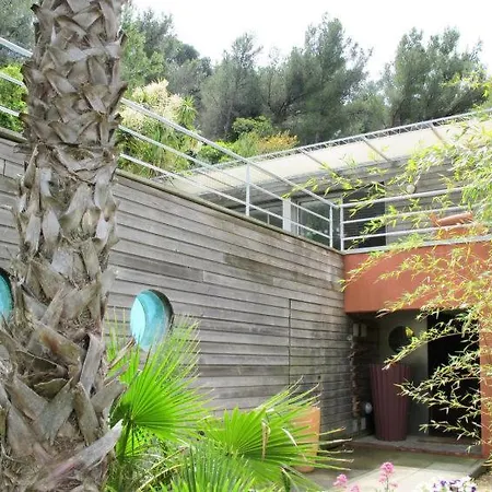 Σπίτι διακοπών Sleeps 6 Pool Wifi